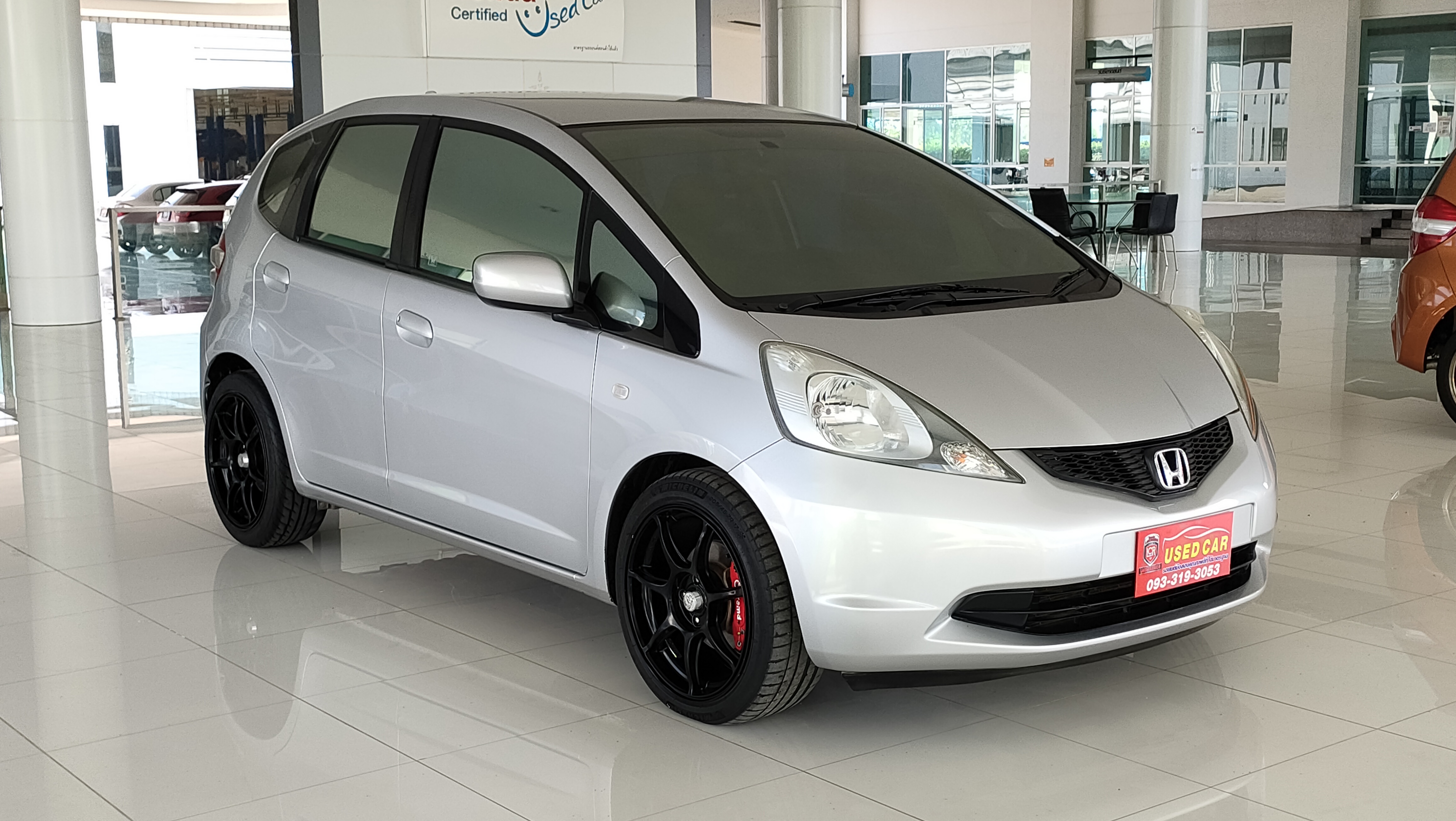 HONDA JAZZ AT 2009 V i-VTEC AT
