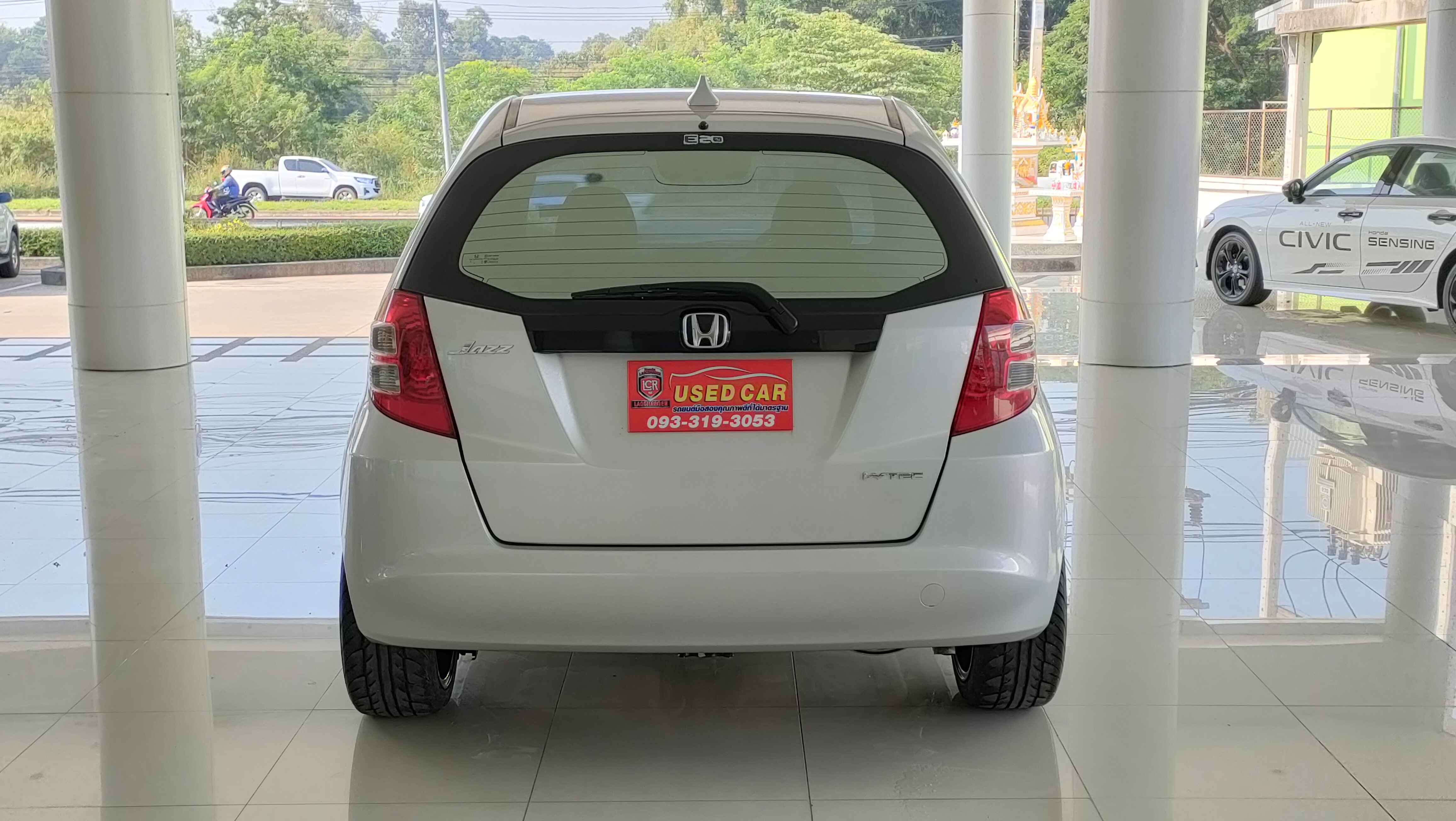 HONDA JAZZ AT 2009 V i-VTEC AT