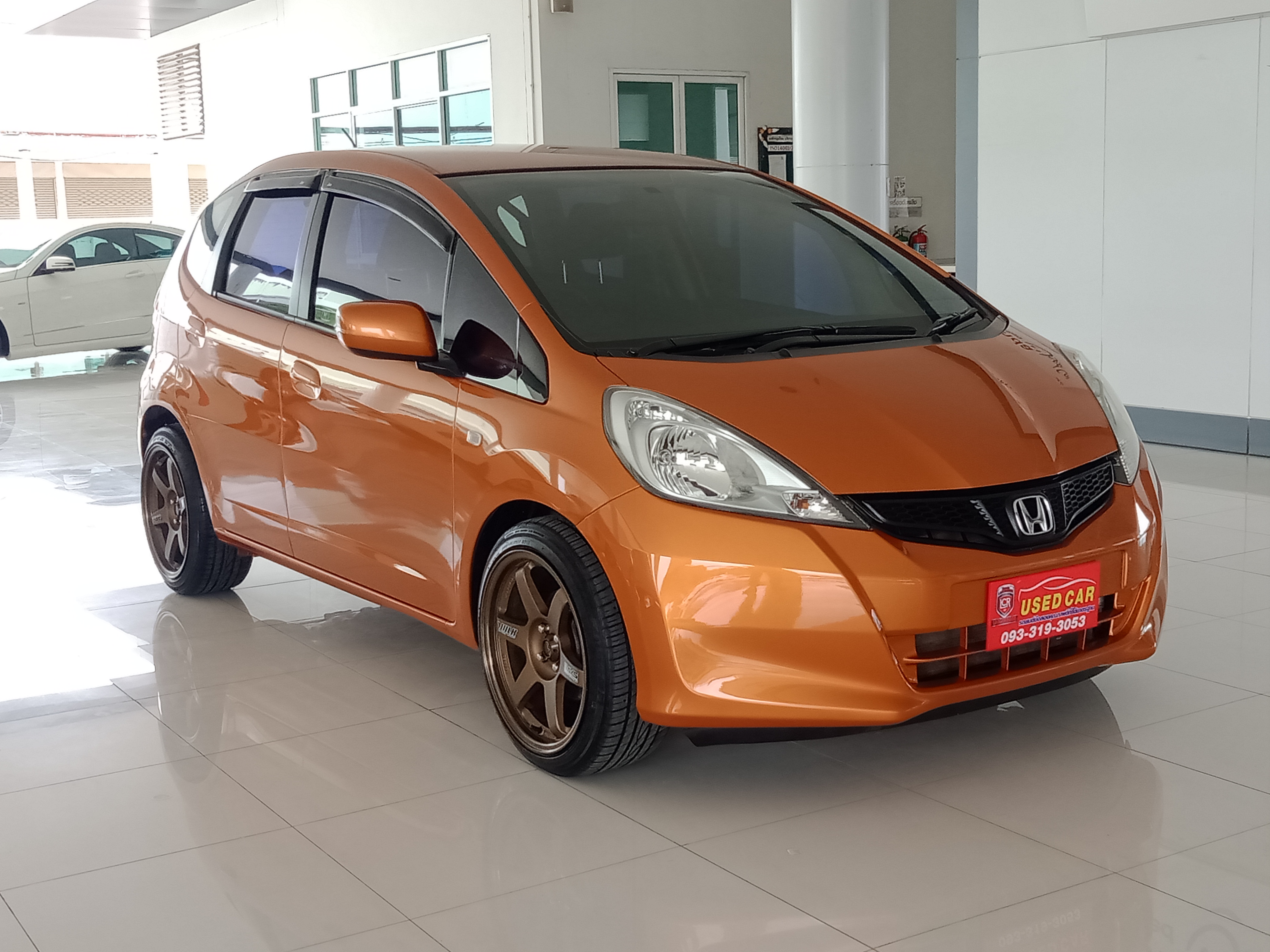 HONDA JAZZ AT 2011 V i-VTEC AT