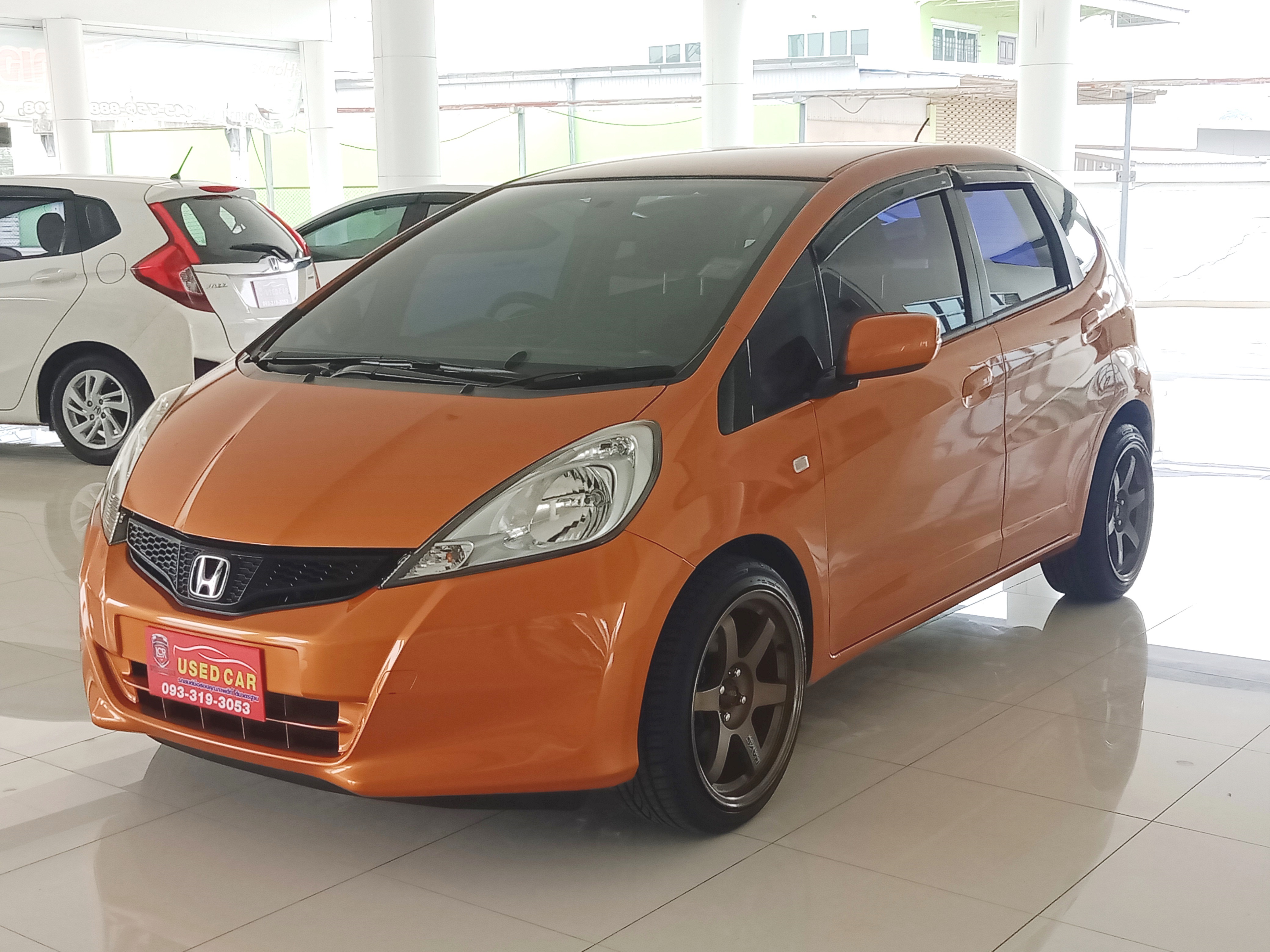 HONDA JAZZ AT 2011 V i-VTEC AT