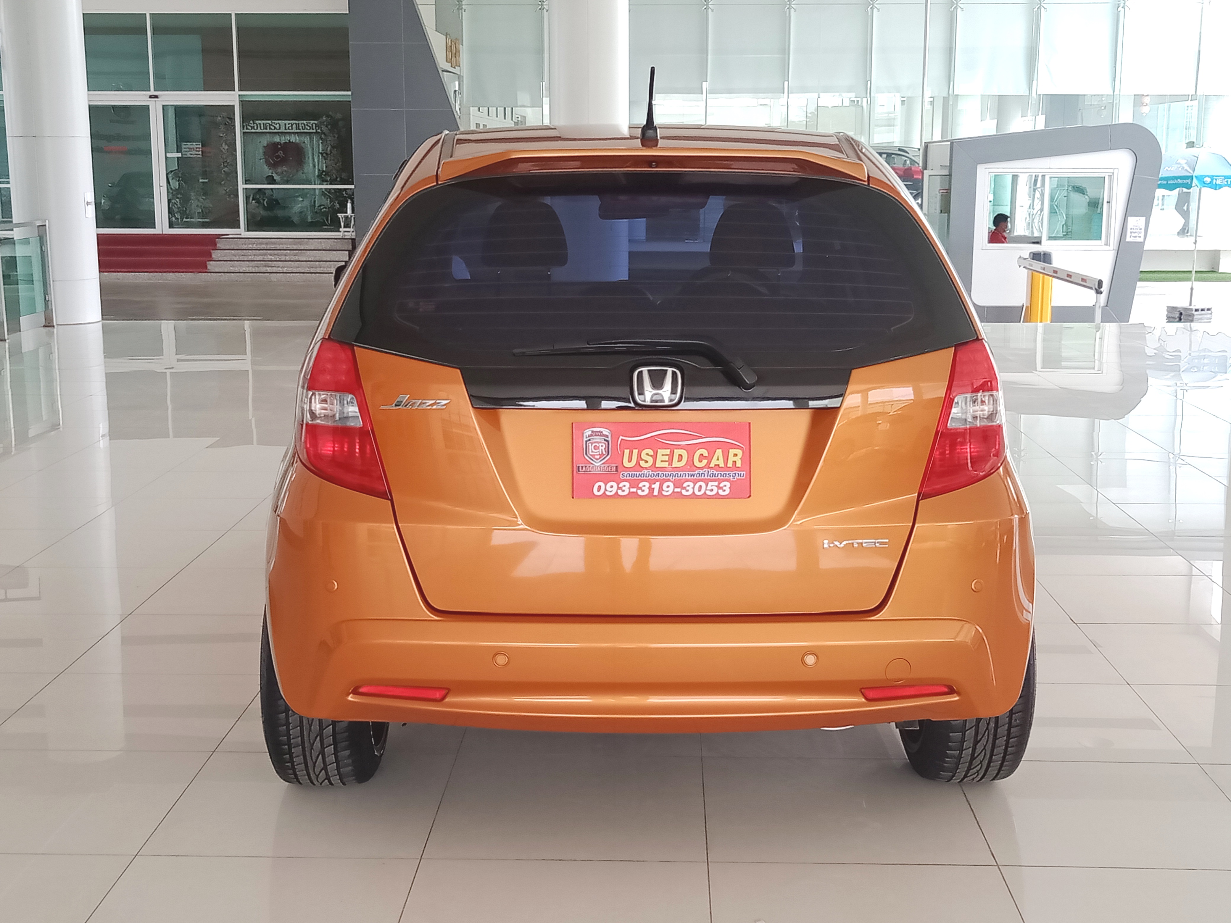 HONDA JAZZ AT 2011 V i-VTEC AT